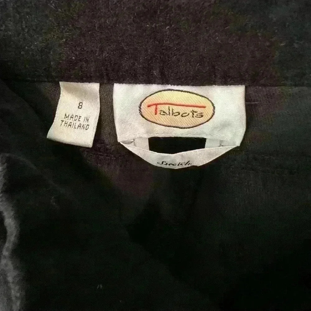 Talbots Women’s Regular 8 Black Crushed Velvet Pants with back pocket detail - Picture 2 of 4